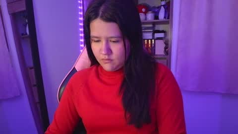 Snapshot of olivia_watson_ chatting on June 13, 11:41 am Olivia online show from June 13, 11:41 am