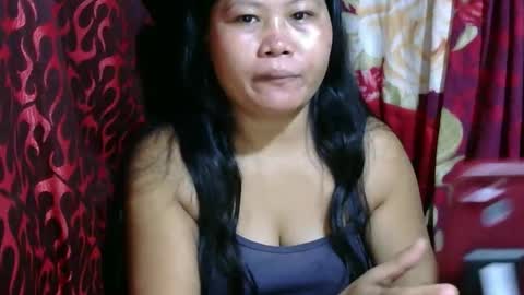 Snapshot of olivia_z chatting on April 15, 12:34 pm olivia_z online show from April 15, 12:34 pm