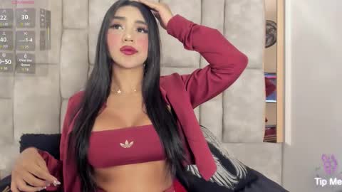 Snapshot of oliviaa_evans chatting on March 1, 12:23 am Olivia Evangelista online show from March 1, 12:23 am