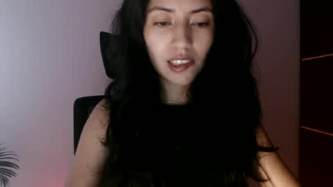 Snapshot of oliviaaa__ chatting on June 17, 4:52 pm oliviaaa__ online show from June 17, 4:52 pm