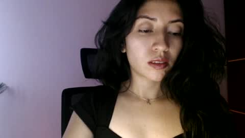 Snapshot of oliviaaa__ chatting on July 8, 5:28 pm oliviaaa__ online show from July 8, 5:28 pm