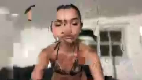 Snapshot of oliviaarmani chatting on August 9, 2:00 pm Olivia online show from August 9, 2:00 pm