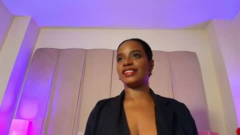 My name is olivia but can you call me Oli online show from June 28, 9:21 pm
