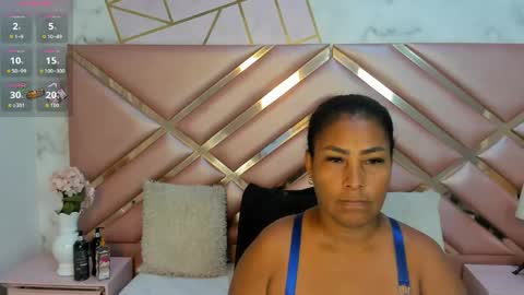 Snapshot of oliviaburningmilf chatting on June 5, 11:38 am Olivia Burning online show from June 5, 11:38 am