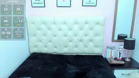 Olivia Burning online show from August 1, 7:57 pm