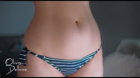 Snapshot of oliviadellvine chatting on June 11, 2:53 am Olivia online show from June 11, 2:53 am