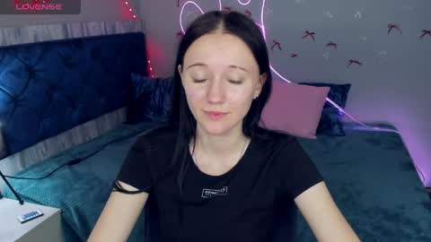 Snapshot of oliviagorgeous chatting on May 11, 4:15 pm OliviaGorgeous online show from May 11, 4:15 pm