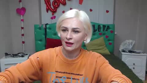 OliviaHorst online show from September 18, 5:09 am