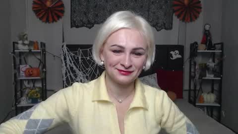 OliviaHorst online show from October 23, 5:29 am