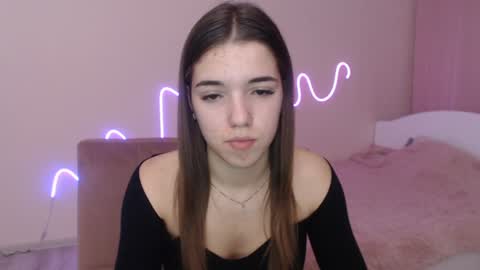 Olivia online show from December 6, 4:17 pm