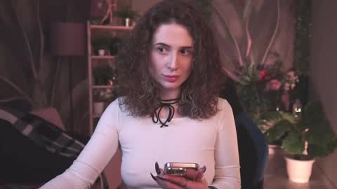 Liv online show from February 18, 8:38 pm