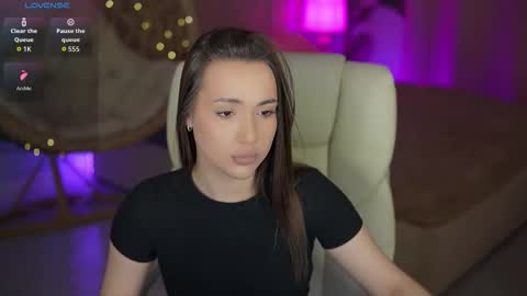 Olivia online show from March 12, 1:50 pm