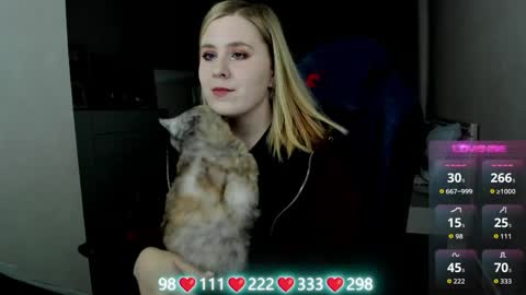 Snapshot of oliviamunk chatting on May 8, 5:46 am . online show from May 8, 5:46 am