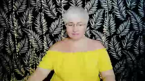 Snapshot of oliviaoskar_ chatting on June 13, 10:13 am Kelly online show from June 13, 10:13 am