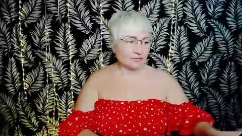 Kelly online show from June 27, 10:53 am