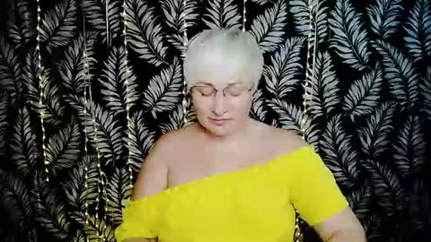 Kelly online show from June 29, 10:26 am