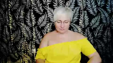 Kelly online show from July 2, 10:32 am