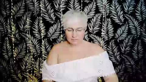 Kelly online show from July 18, 10:08 am