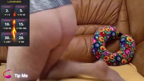 Snapshot of oliviaparadise chatting on September 22, 9:22 am oliviaparadise online show from September 22, 9:22 am