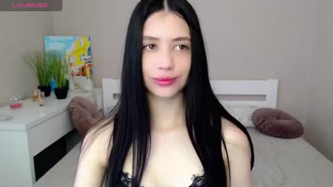 oliviarichi online show from June 17, 5:32 am