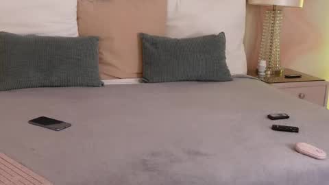 Snapshot of oliviasway chatting on November 16, 9:53 pm OliviaSway online show from November 16, 9:53 pm