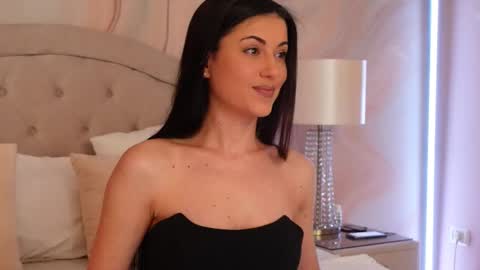 Snapshot of oliviasway chatting on January 17, 9:51 pm OliviaSway online show from January 17, 9:51 pm