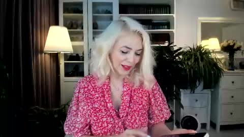 Snapshot of ollalla7 chatting on July 25, 1:19 pm ollalla7 online show from July 25, 1:19 pm