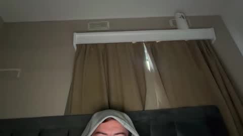 Snapshot of ollie900089 chatting on December 18, 12:44 pm ollie900089 online show from December 18, 12:44 pm