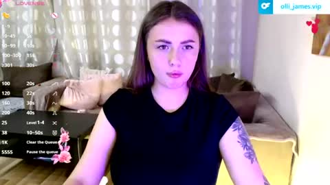 Snapshot of ollie_jamess chatting on July 18, 9:18 pm ollie_jamess online show from July 18, 9:18 pm