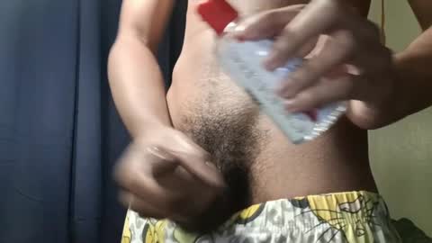 Snapshot of olliebennit chatting on November 14, 8:07 pm Ollie online show from November 14, 8:07 pm