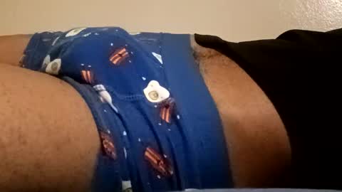 Snapshot of olliebennit chatting on November 20, 7:52 am Ollie online show from November 20, 7:52 am