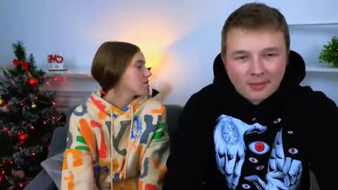 Olli and Stiw online show from December 22, 8:22 am