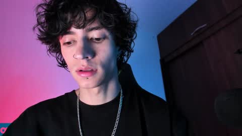     online show from December 31, 2:25 pm