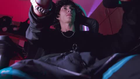     online show from September 18, 2:57 am