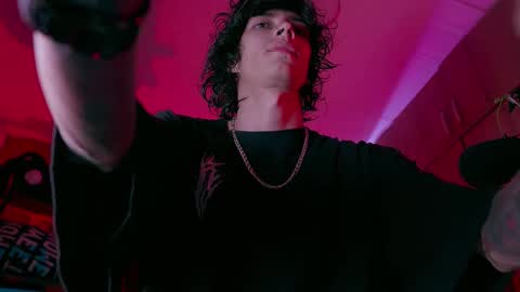     online show from October 22, 3:18 am