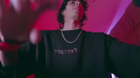     online show from November 15, 2:53 am