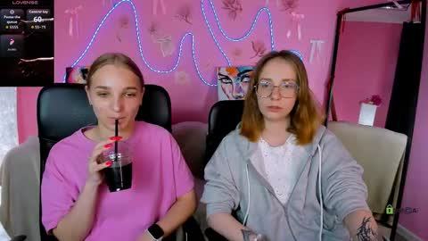 Snapshot of ollivia_dream chatting on May 12, 5:48 am Ollivia online show from May 12, 5:48 am