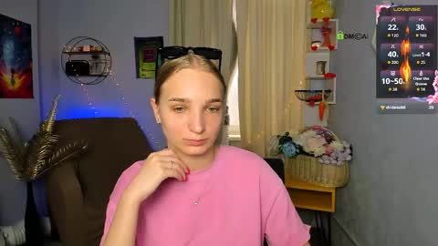 Snapshot of ollivia_dream chatting on May 26, 5:58 am Ollivia online show from May 26, 5:58 am