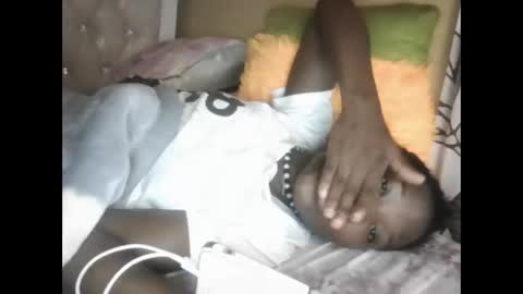 olwami4 online show from March 12, 2:50 am