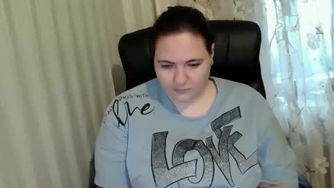 OlyaAndNetty online show from October 17, 2:08 pm