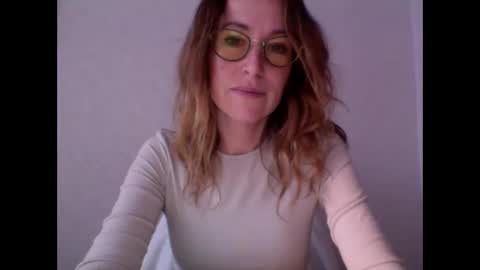 Snapshot of olyra11 chatting on March 7, 10:01 am olyra11 online show from March 7, 10:01 am