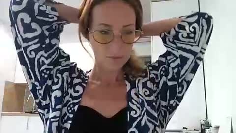 Snapshot of olyra11 chatting on July 20, 3:47 pm olyra11 online show from July 20, 3:47 pm