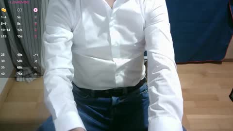 Snapshot of omar87ram chatting on March 8, 8:00 am Omar online show from March 8, 8:00 am