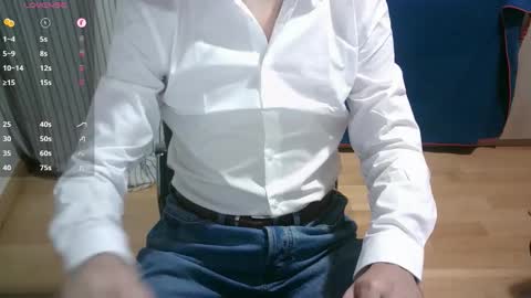 Snapshot of omar87ram chatting on October 18, 9:10 am Omar online show from October 18, 9:10 am