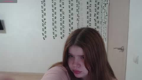  MellY  online show from June 15, 8:22 pm