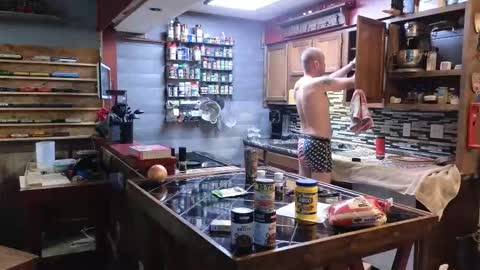 Snapshot of omfgy chatting on December 21, 1:35 am Norm online show from December 21, 1:35 am