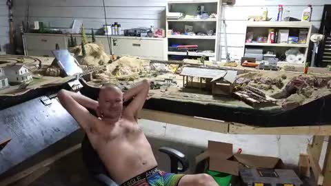 Snapshot of omfgy chatting on February 21, 9:27 pm Norm online show from February 21, 9:27 pm