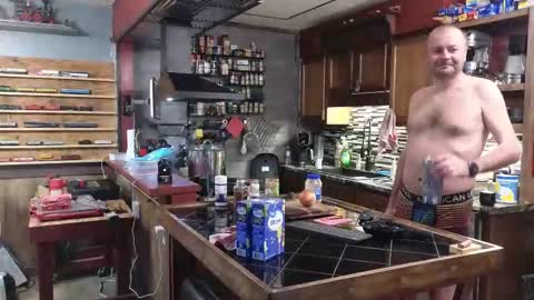 Snapshot of omfgy chatting on March 4, 9:43 pm Norm online show from March 4, 9:43 pm