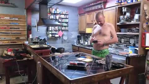 Snapshot of omfgy chatting on March 5, 10:28 pm Norm online show from March 5, 10:28 pm