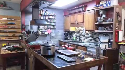 Snapshot of omfgy chatting on March 8, 6:12 pm Norm online show from March 8, 6:12 pm